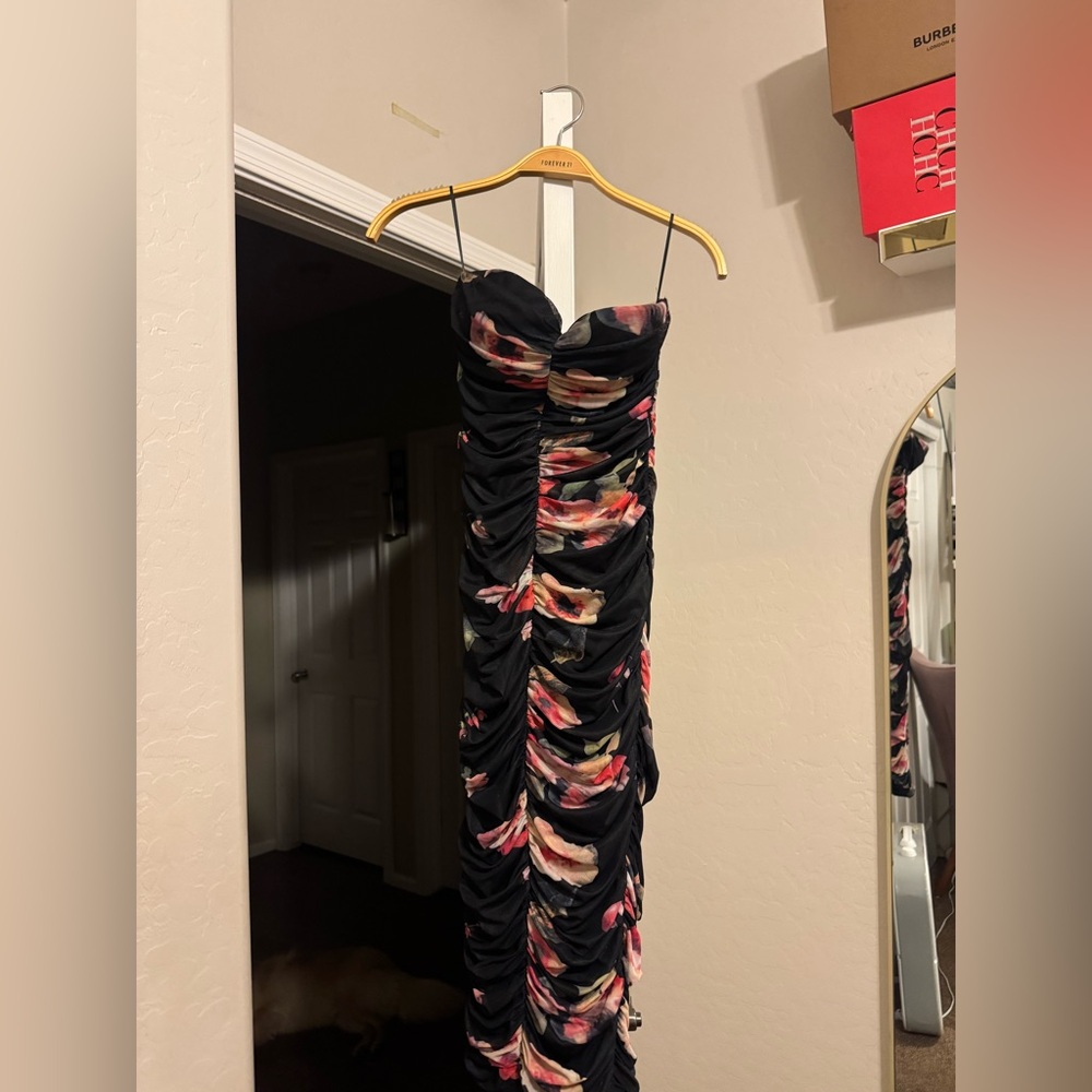 Chic Strapless Black and Pink Dress